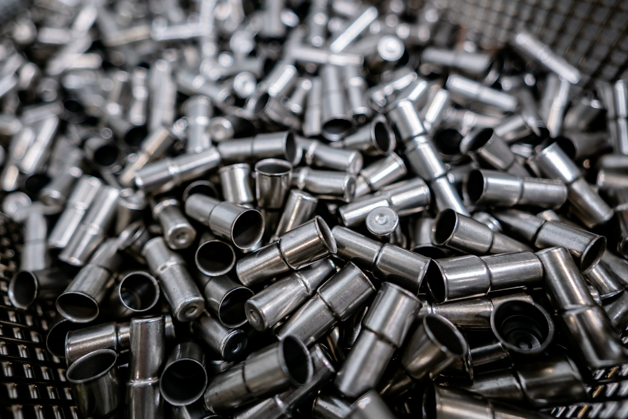 Loose deep-drawn parts coming off production